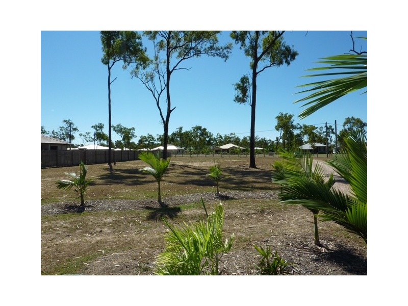 17 Tokara Crt, Kelso QLD 4815