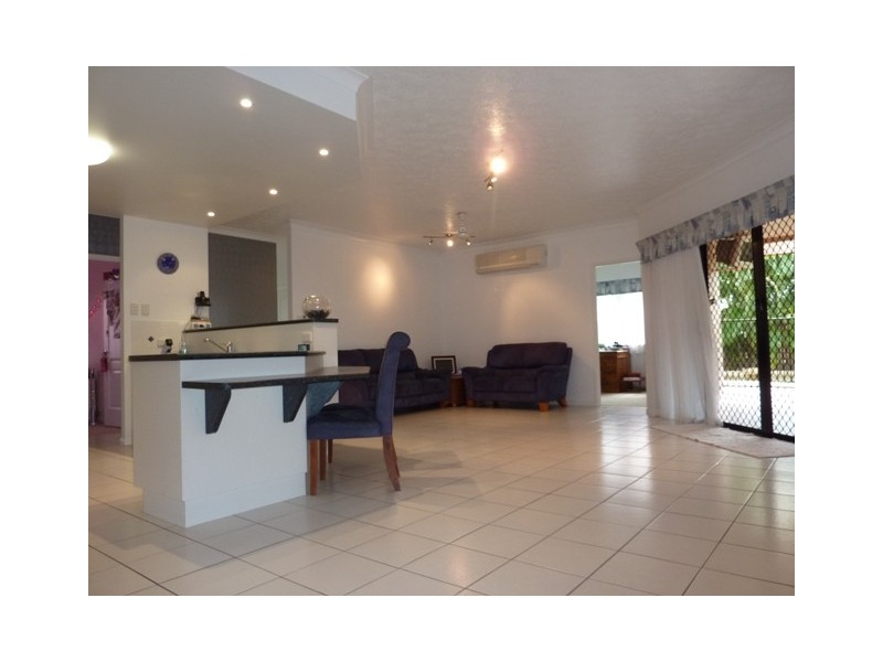 79 Squires Cr, Kirwan QLD 4817