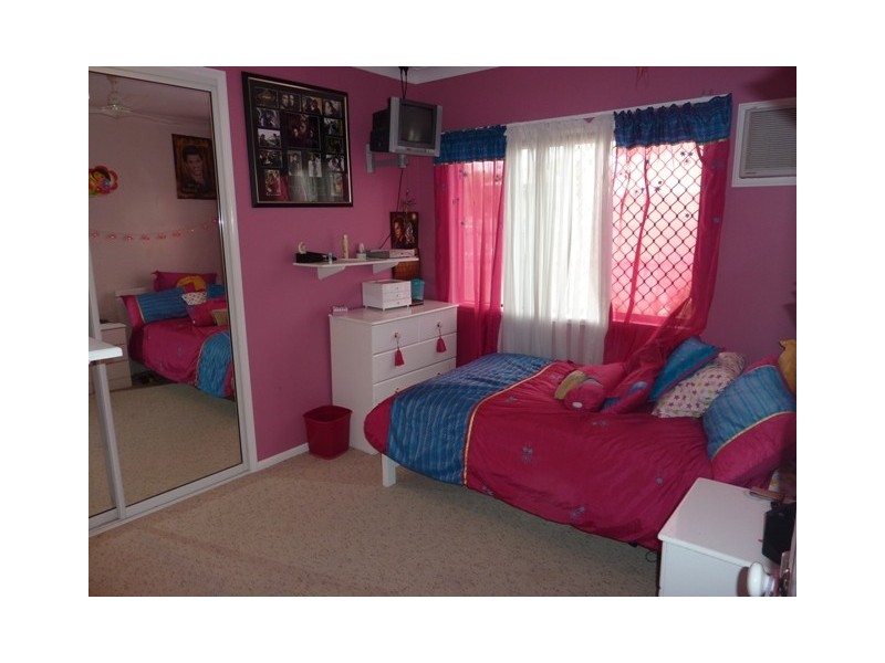 79 Squires Cr, Kirwan QLD 4817