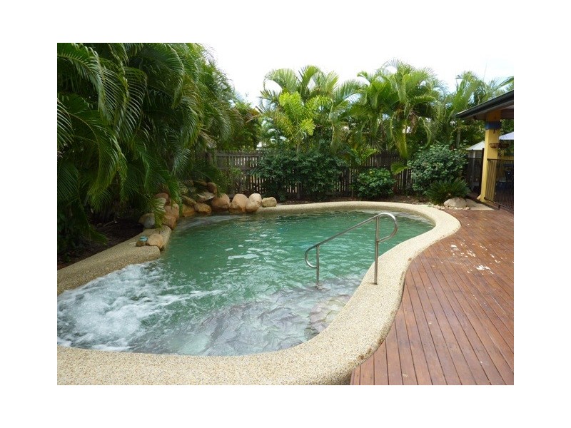 79 Squires Cr, Kirwan QLD 4817