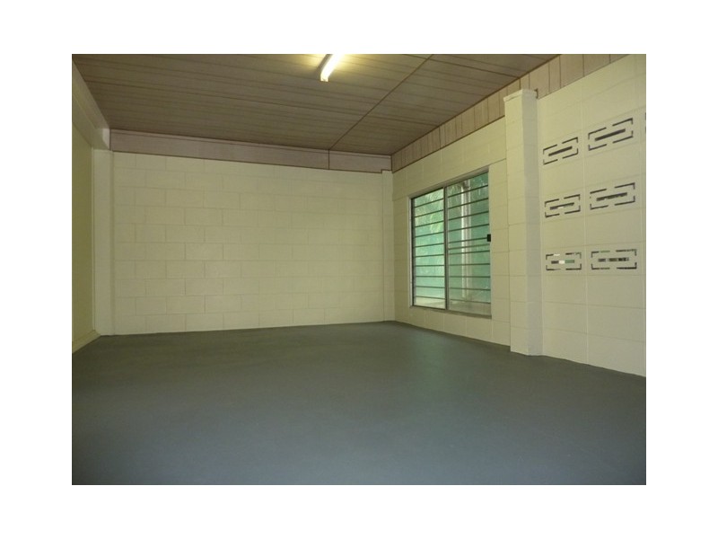 114 Banfield Drive, Mount Louisa QLD 4814