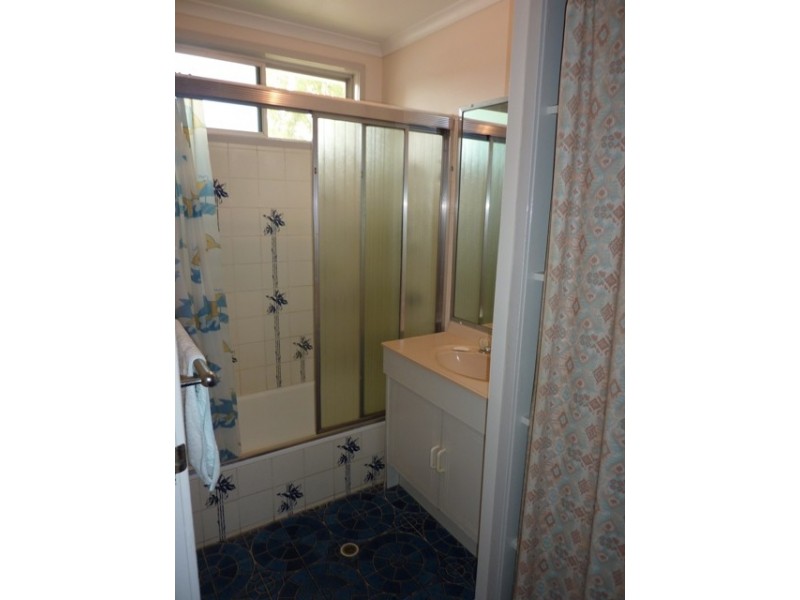 114 Banfield Drive, Mount Louisa QLD 4814