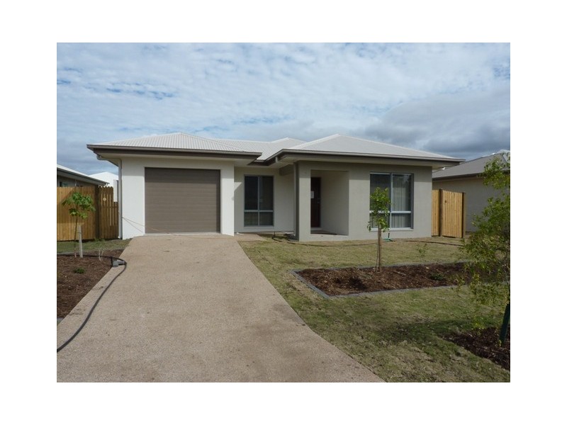 63 Derwent Circuit, Kelso QLD 4815