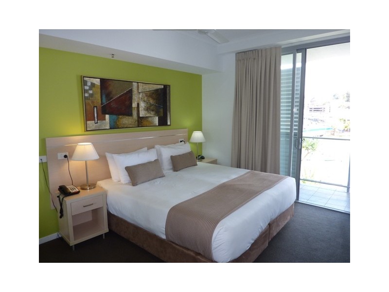 2 Dibbs Street, South Townsville QLD 4810