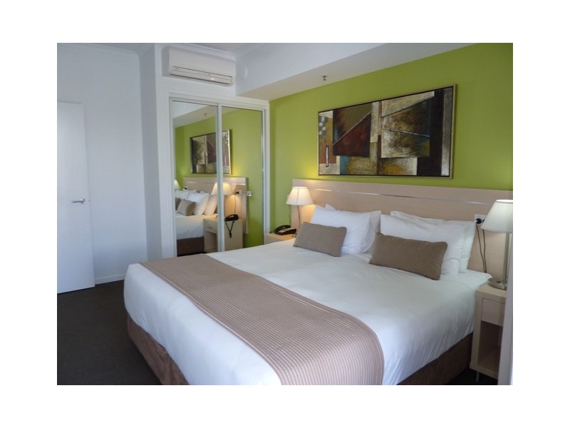 2 Dibbs Street, South Townsville QLD 4810