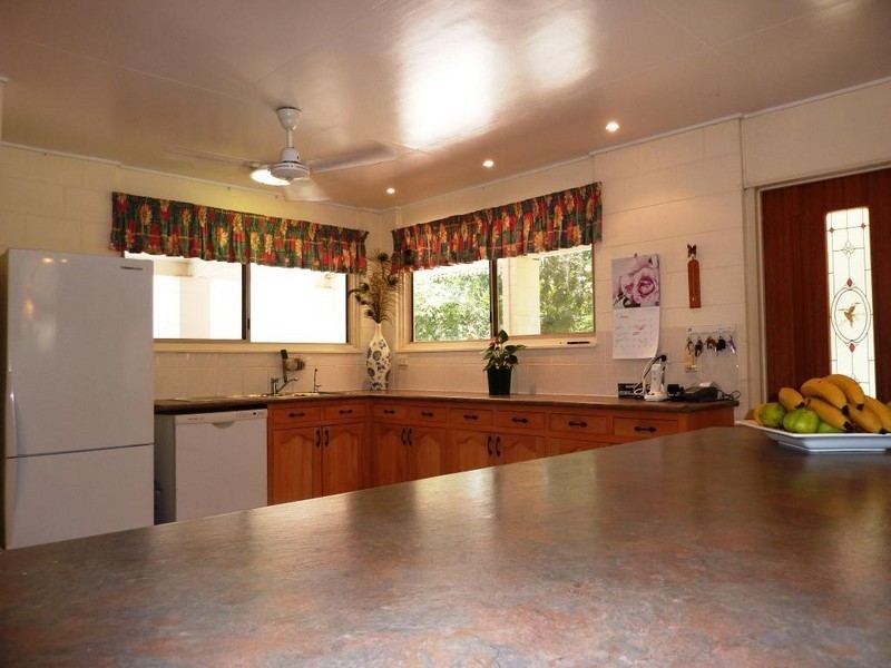 7 Topaz Close, Bluewater QLD 4818