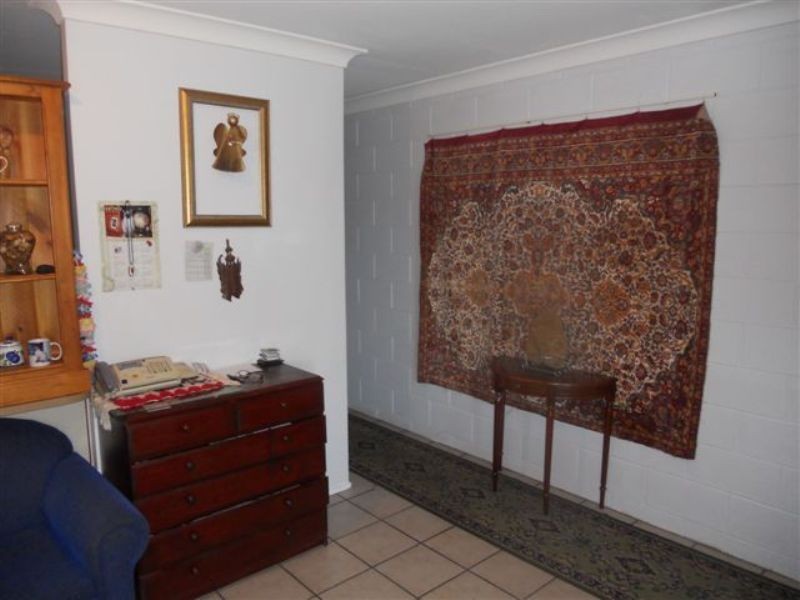 Unit 5/64 Warburton Street, North Ward QLD 4810