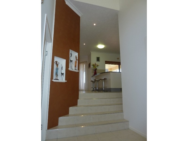 16 Minstrel Ct, Bushland Beach QLD 4818
