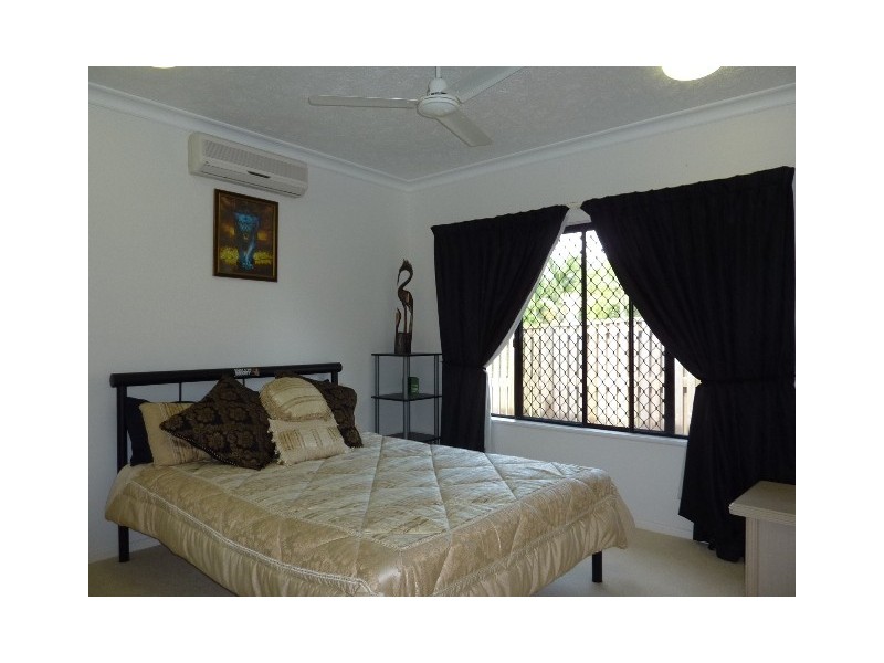 16 Minstrel Ct, Bushland Beach QLD 4818