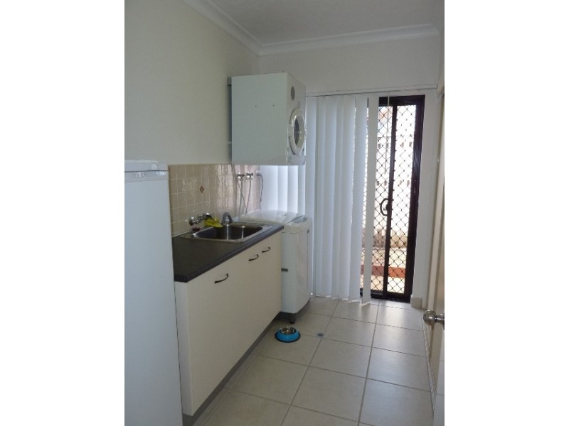 16 Minstrel Ct, Bushland Beach QLD 4818