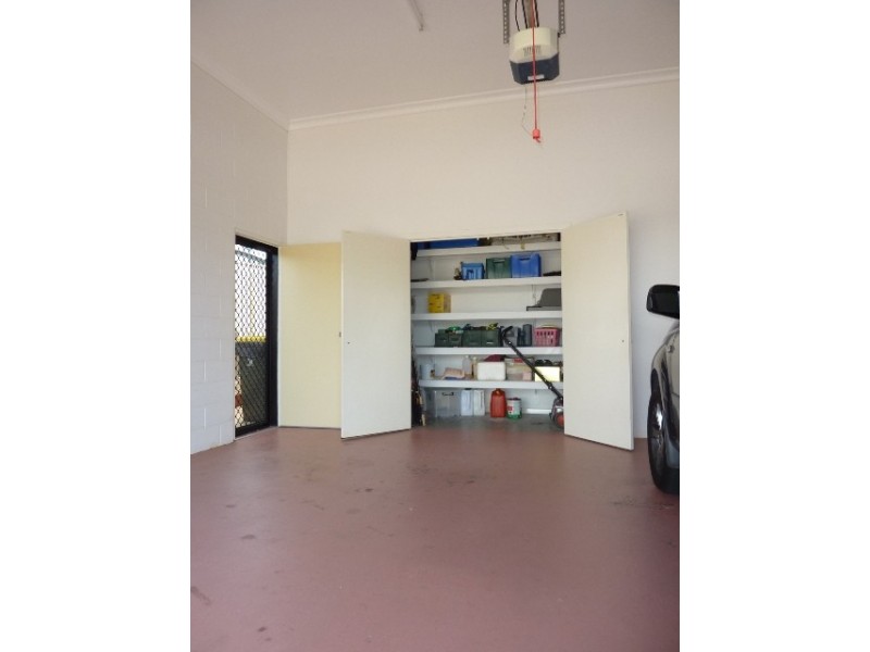 16 Minstrel Ct, Bushland Beach QLD 4818