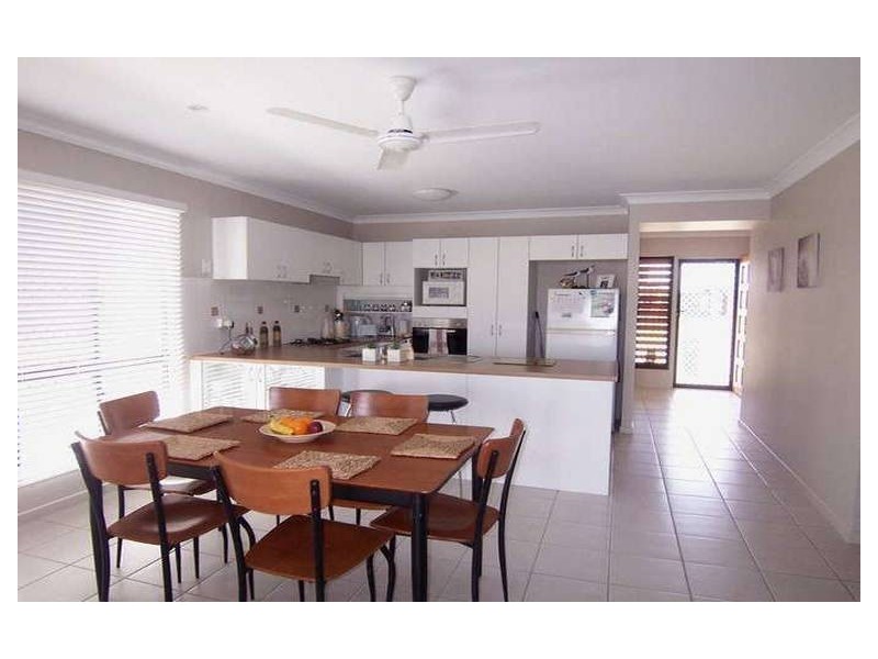 7 Laurie Motti Parade, Kirwan QLD 4817