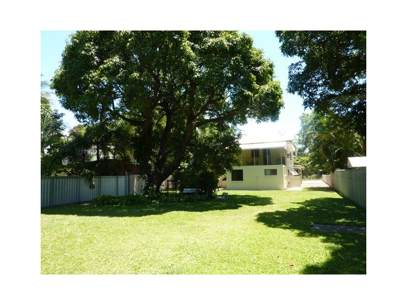 1 Enright St, Mysterton QLD 4812