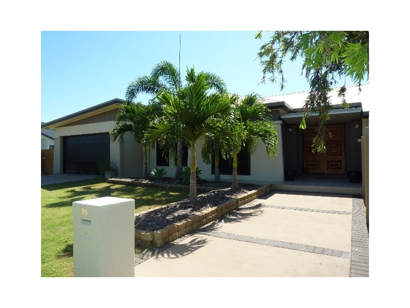 95 River Boulevard, Idalia QLD 4811