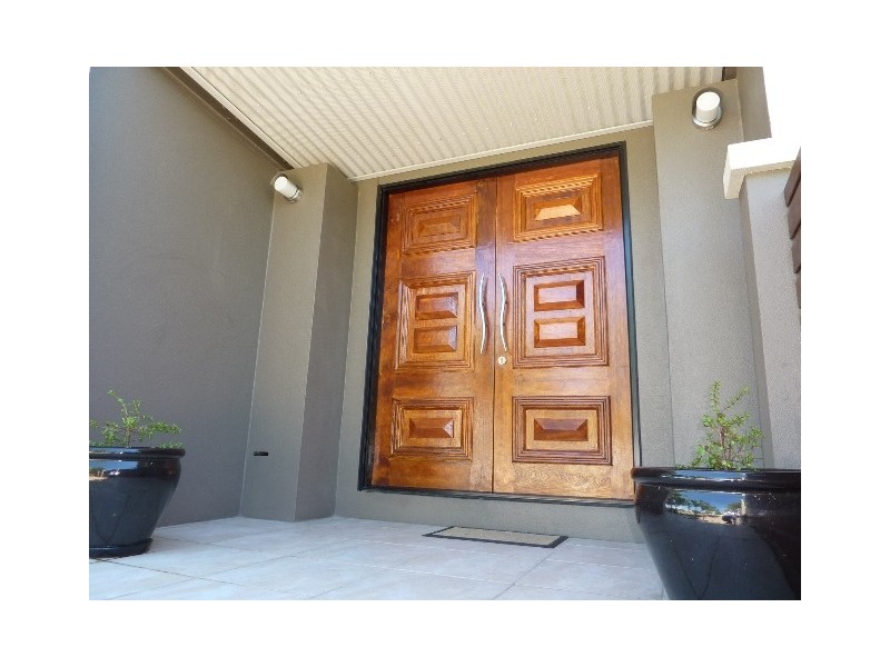 95 River Boulevard, Idalia QLD 4811