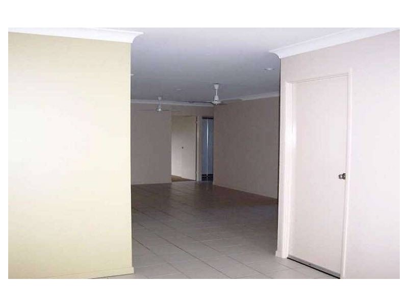 3 Chancellor Court, Kelso QLD 4815