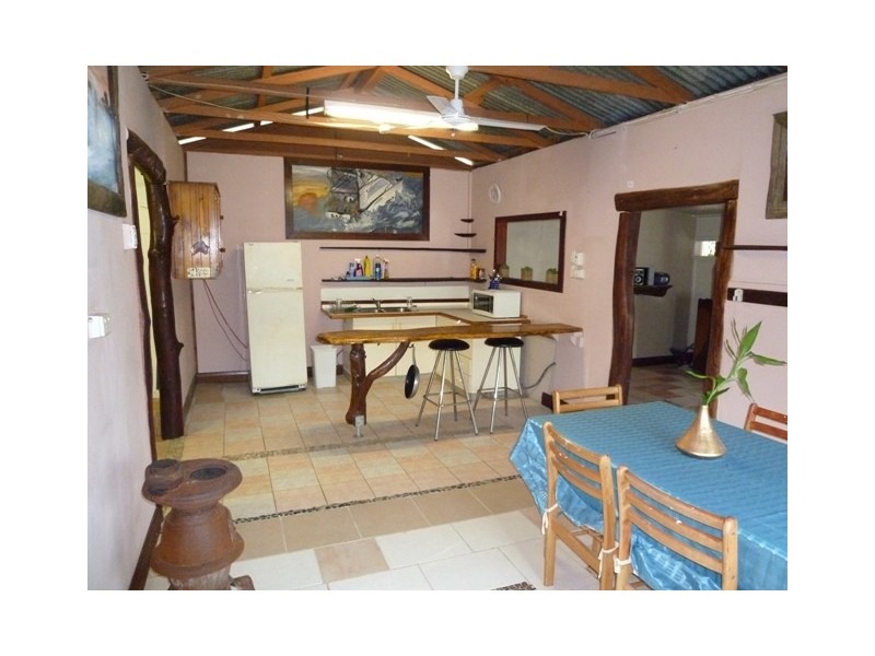 44 Batley Parade, Beach Holm via, Bushland Beach QLD 4818