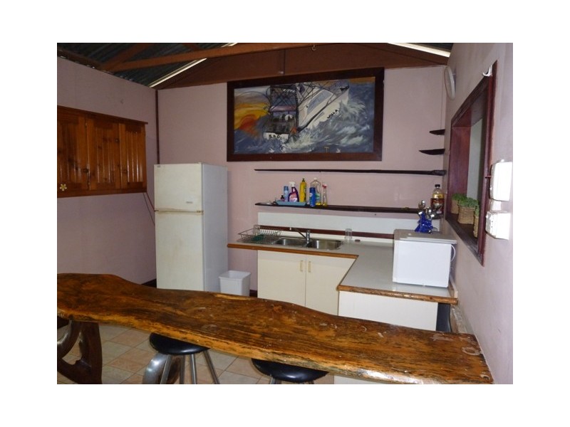 44 Batley Parade, Beach Holm via, Bushland Beach QLD 4818