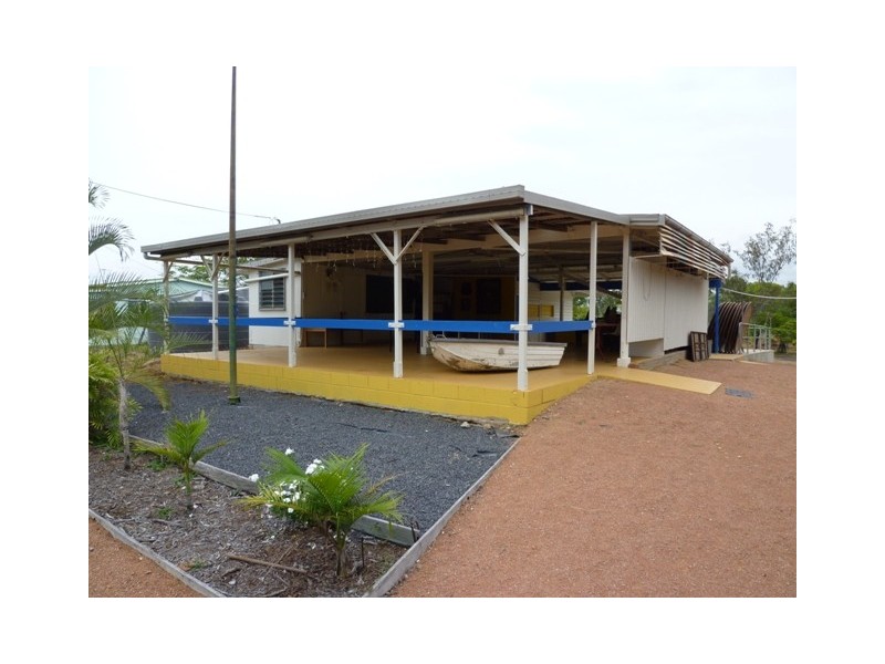 44 Batley Parade, Beach Holm via, Bushland Beach QLD 4818