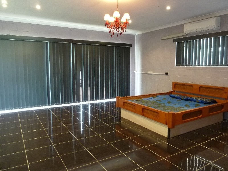 4 Ritz Court, Rasmussen QLD 4815