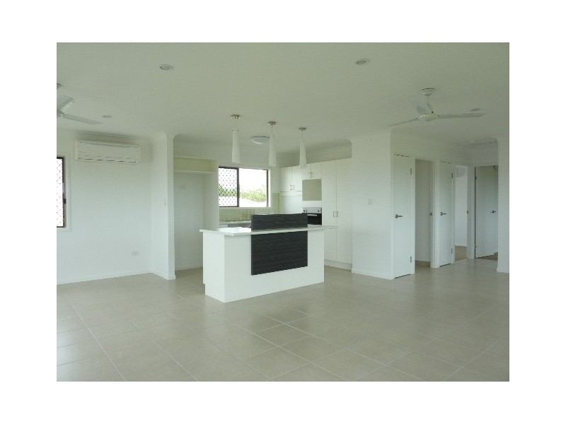 7 Carholm Court, Kirwan QLD 4817