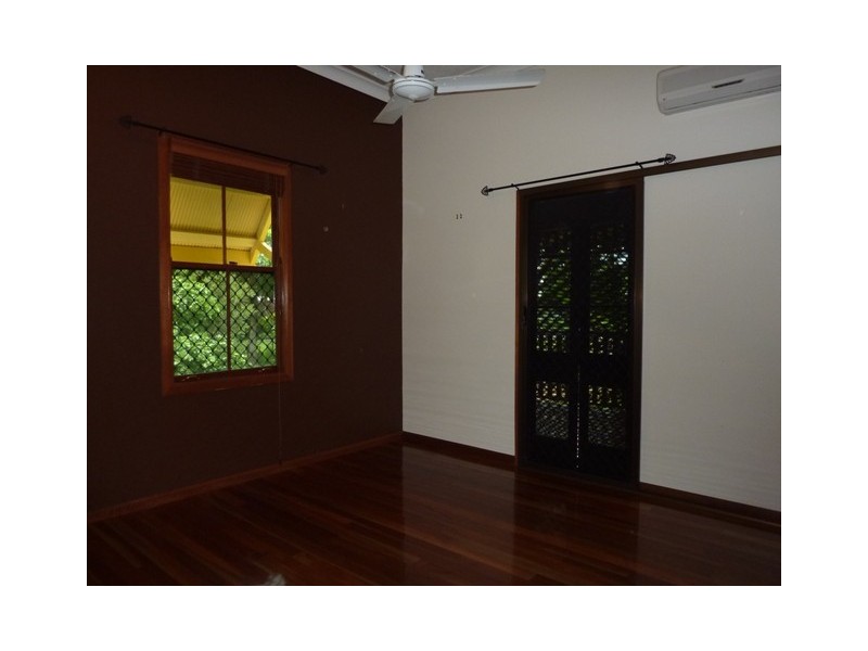 27 Cali Ct, Mount Low QLD 4818