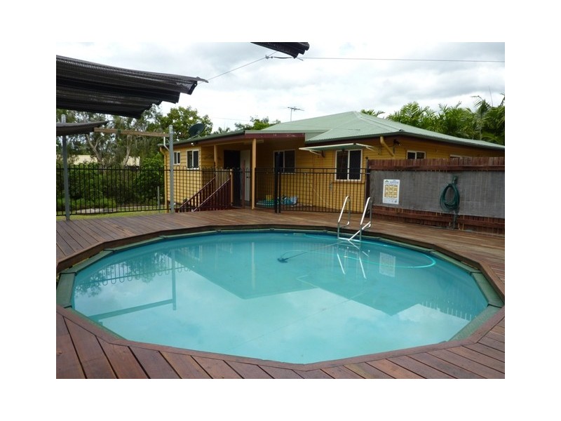 27 Cali Ct, Mount Low QLD 4818