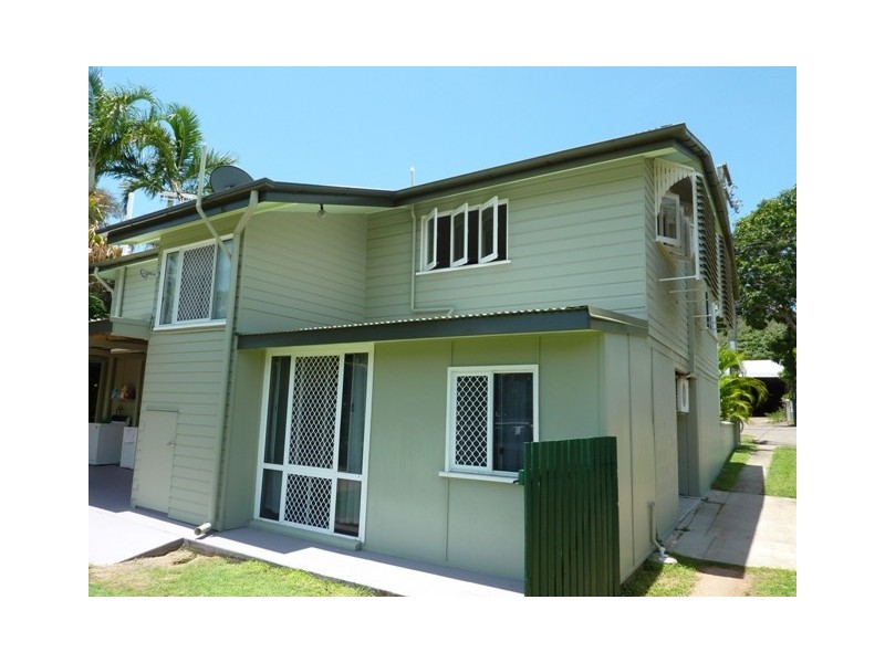 West End QLD 4810