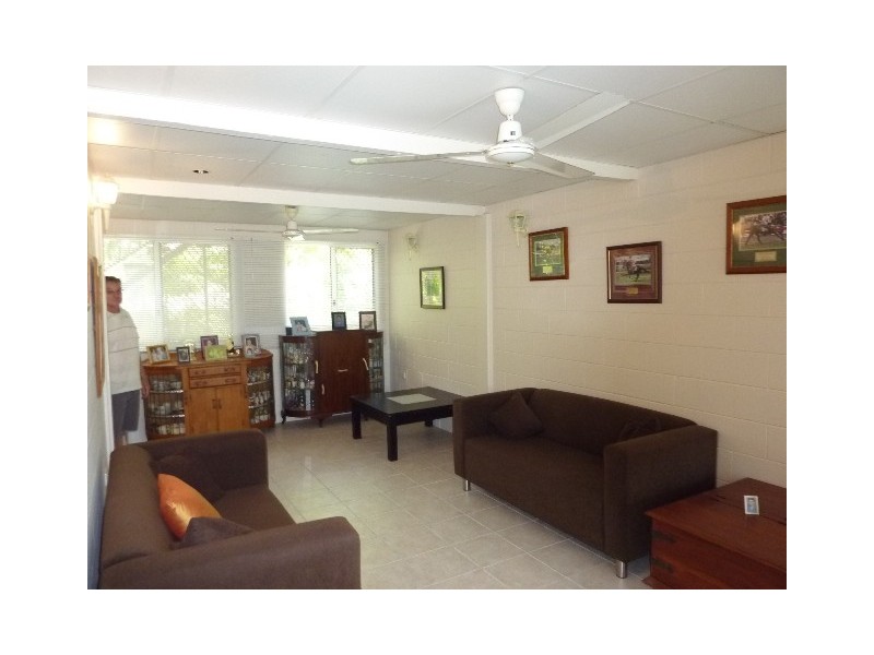 West End QLD 4810