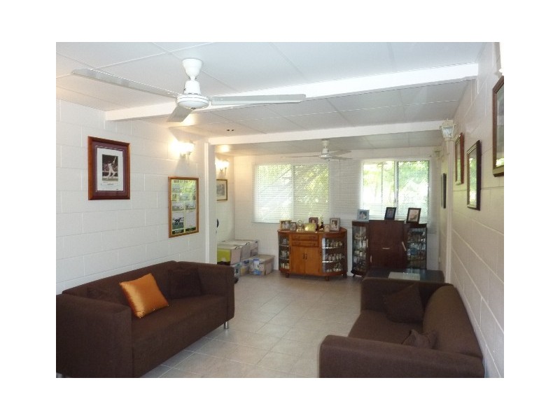 West End QLD 4810