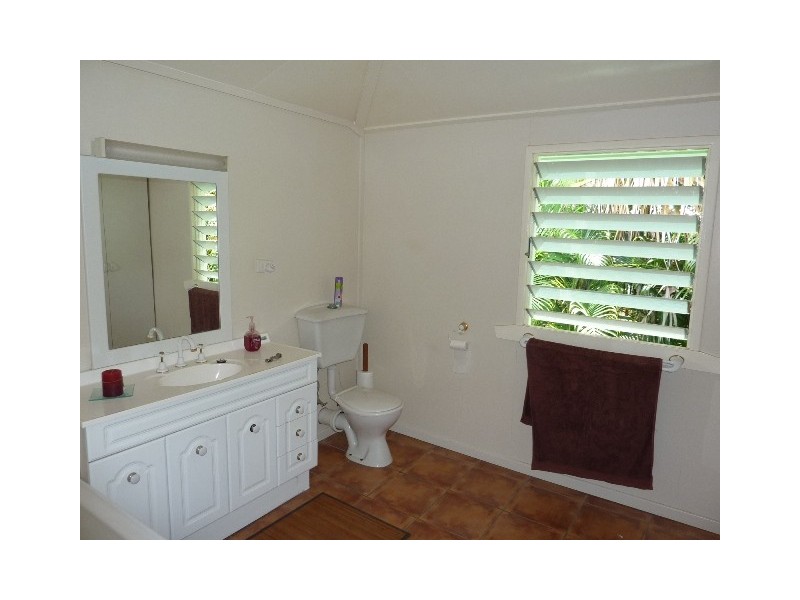 West End QLD 4810