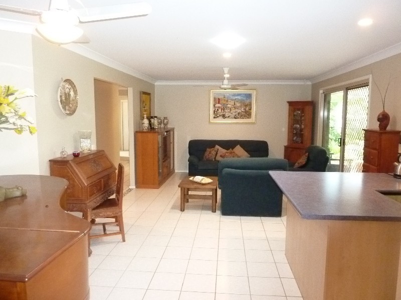 49 Wallace Cct, Kirwan QLD 4817