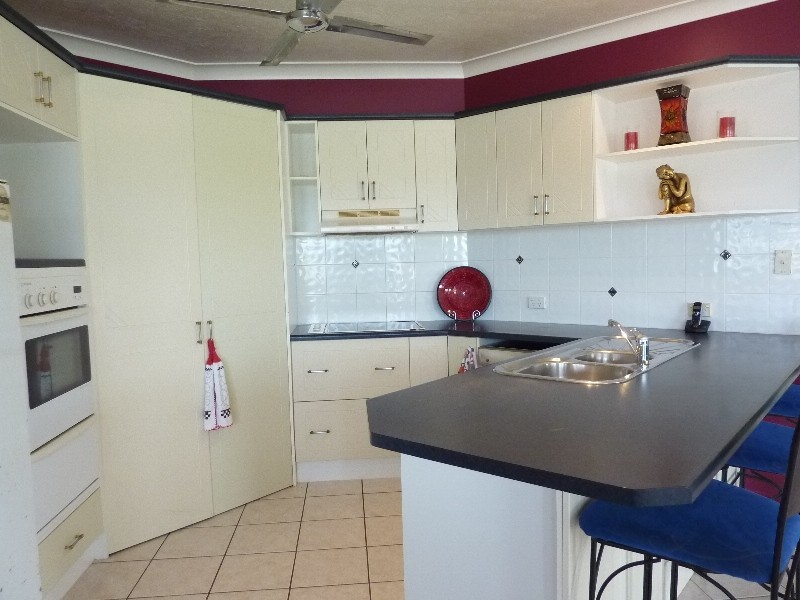 4 Ritz Court, Rasmussen QLD 4815