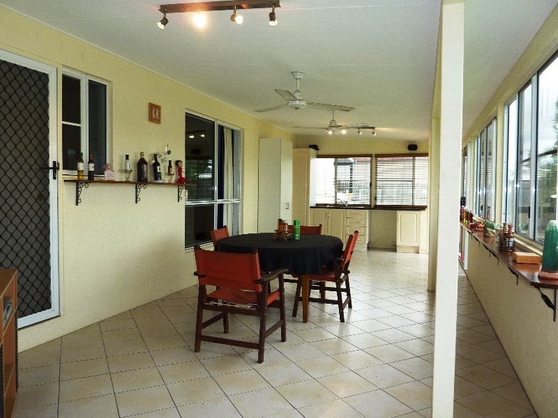 4 Ritz Court, Rasmussen QLD 4815