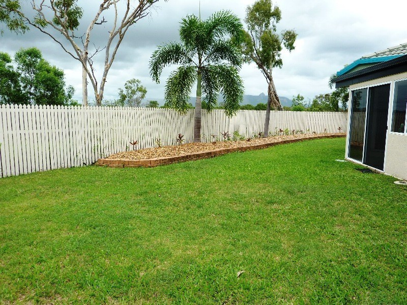 4 Ritz Court, Rasmussen QLD 4815