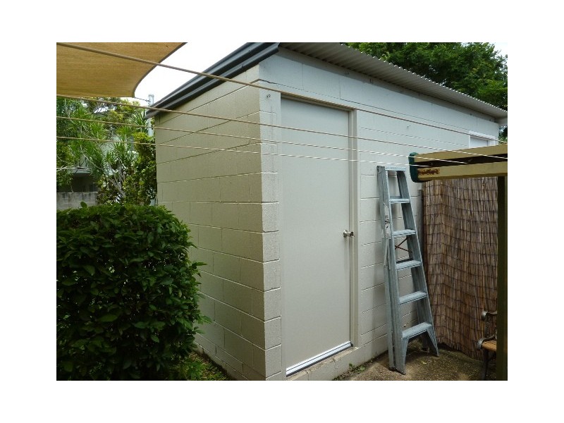 2/116 Thirteenth, Railway Estate QLD 4810