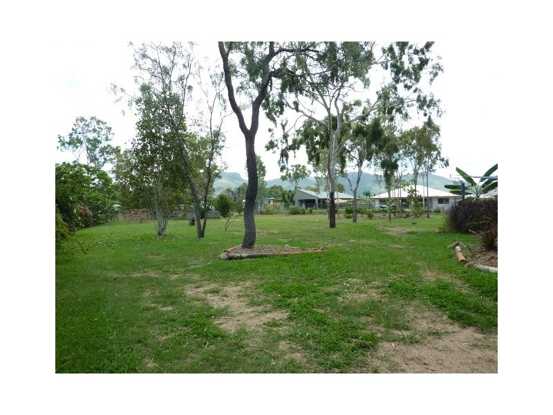 22 Elberry Cres, Kelso QLD 4815