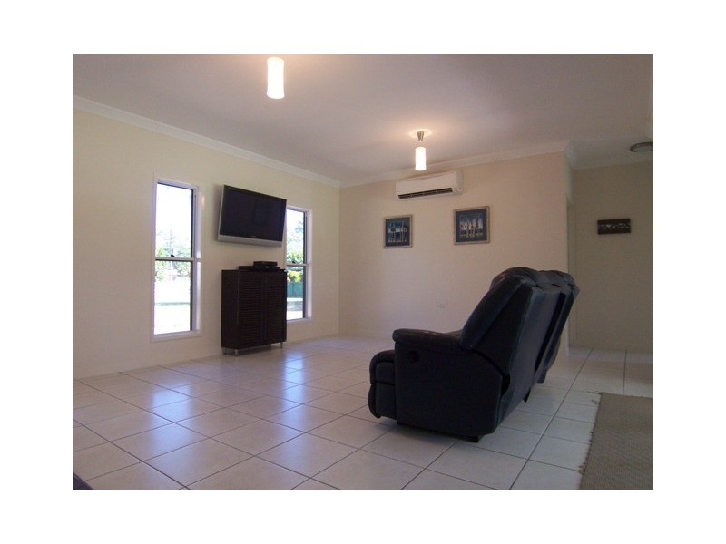 5 Strawberry Road, Kelso QLD 4815