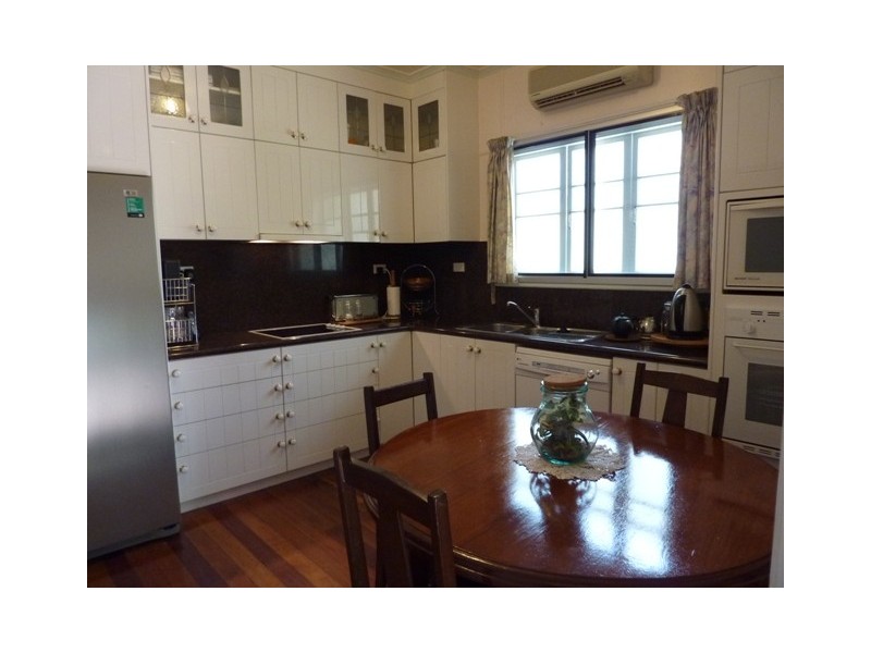 29 Ahearne Street, Hermit Park QLD 4812