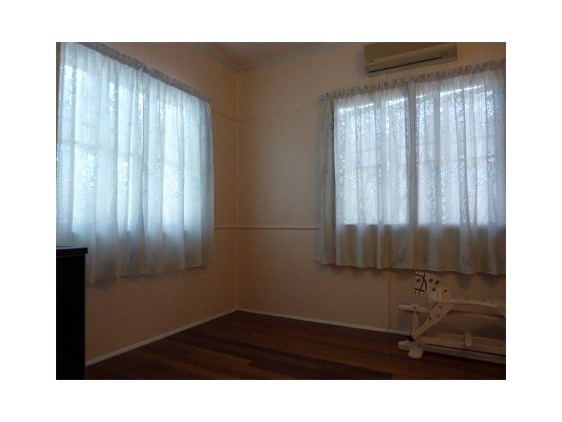 29 Ahearne Street, Hermit Park QLD 4812