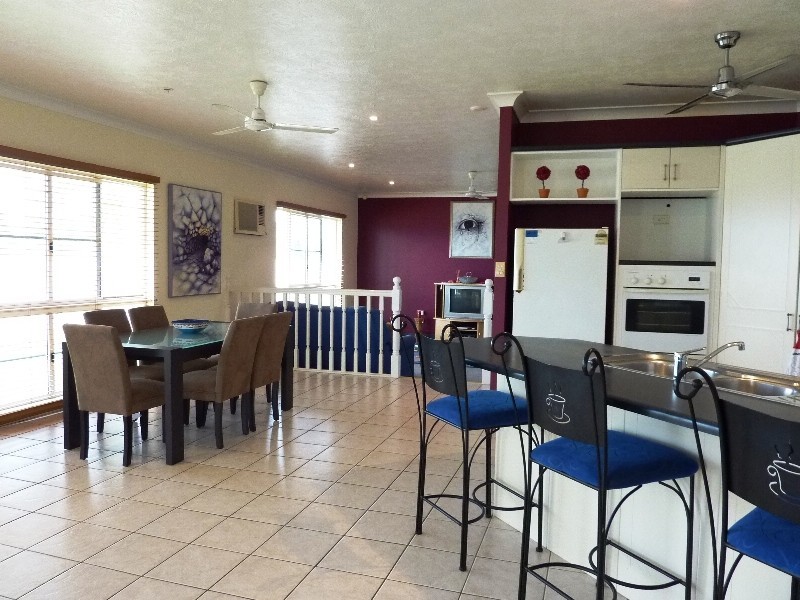 4 Ritz Court, Rasmussen QLD 4815