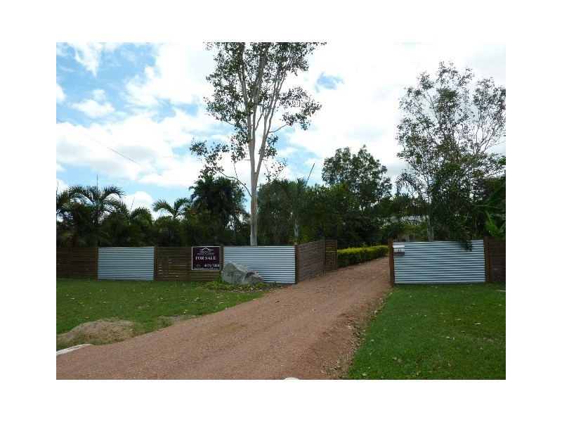 22 Elberry Cres, Kelso QLD 4815