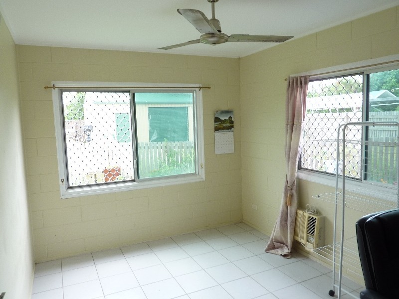 30 Farrell Street, Kirwan QLD 4817