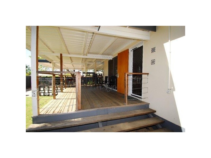 12 Lindeman Avenue, Cranbrook QLD 4814
