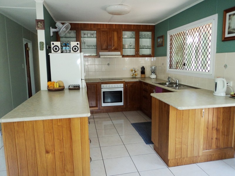 West End QLD 4810
