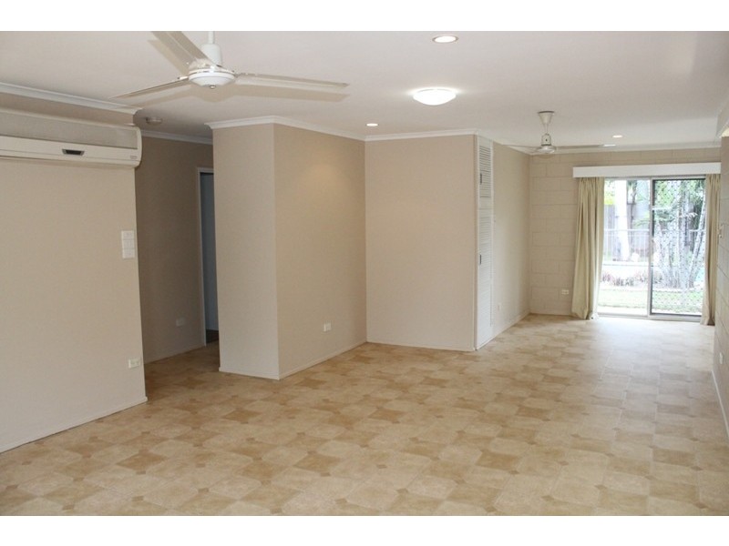 18  Barellan Street, Cranbrook QLD 4814