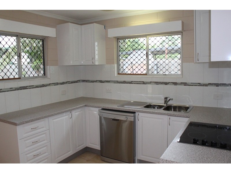 18  Barellan Street, Cranbrook QLD 4814