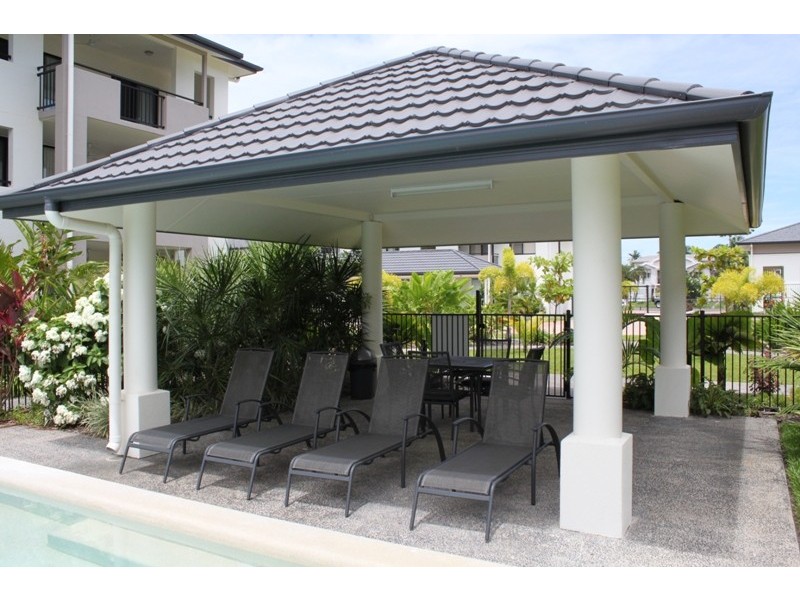 6  Henry Street, West End QLD 4810