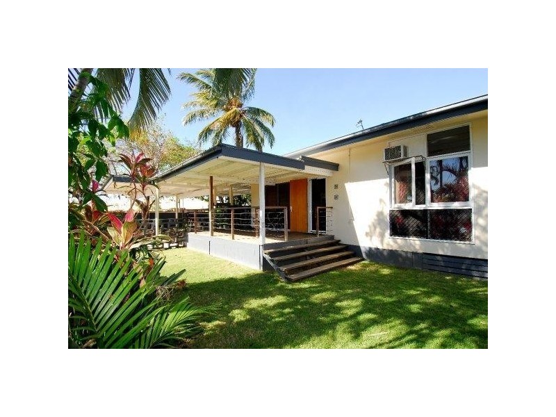 12 Lindeman Avenue, Cranbrook QLD 4814