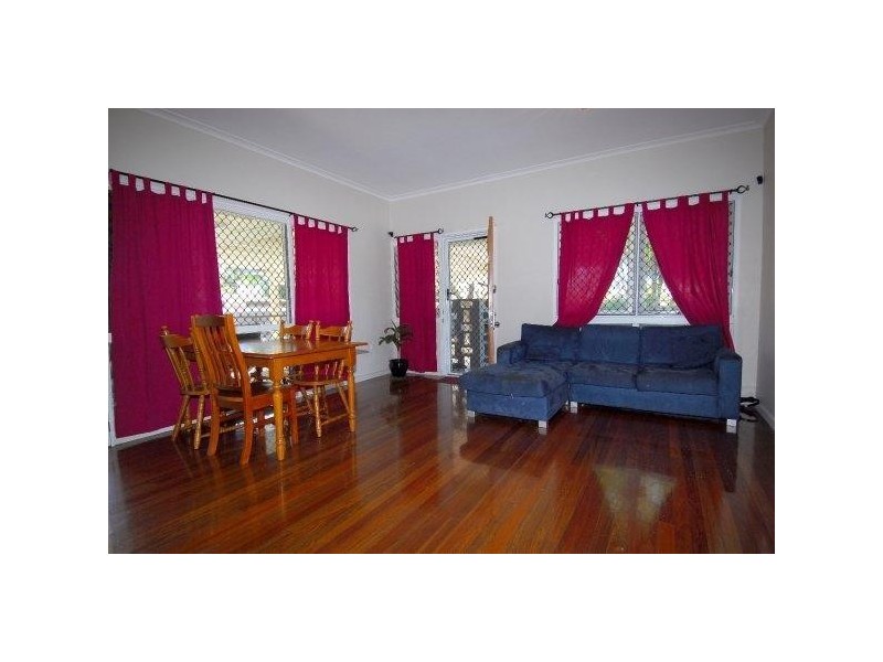 12 Lindeman Avenue, Cranbrook QLD 4814